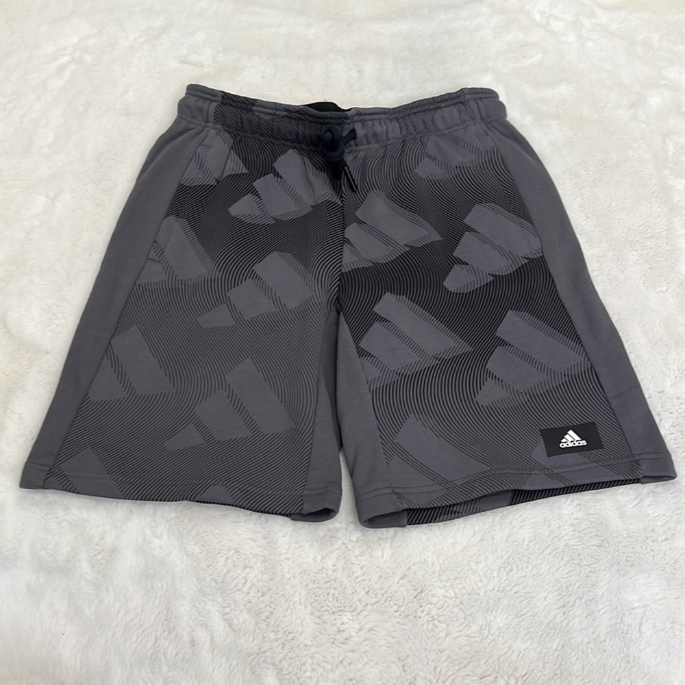 Adidas sportswear French terry cloth shirt size L graphic print black and gray - Picture 10 of 12
